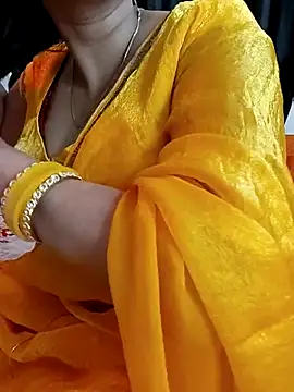Snapshot of kaamuk_shweta chatting on 04.23.26 kaamuk shweta online show from 04.23.26