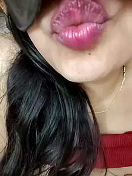 Snapshot of kaamuk_shweta chatting on 04.23.26 kaamuk shweta online show from 04.23.26