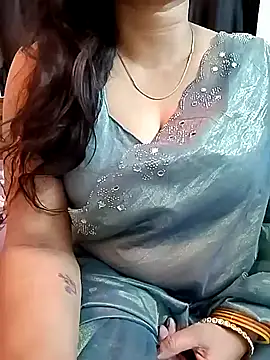 Snapshot of kaamuk_shweta chatting on 04.26.26 kaamuk shweta online show from 04.26.26
