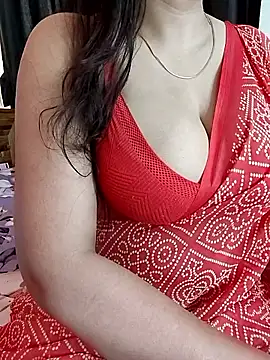 Snapshot of kaamuk_shweta chatting on 04.27.26 kaamuk shweta online show from 04.27.26