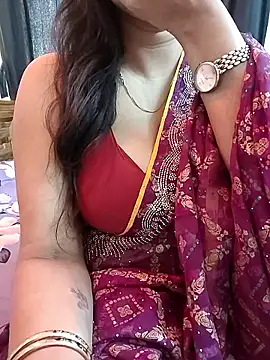 Snapshot of kaamuk_shweta chatting on 04.29.26 kaamuk shweta online show from 04.29.26