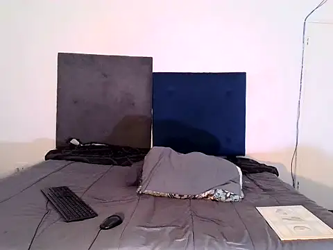 ReginaStar16 online show from 02.18.25