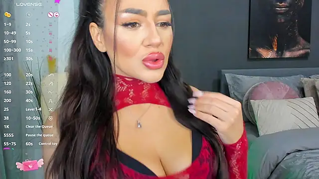 Sonia  Rey online show from 01.06.25