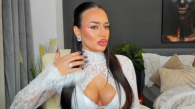 Sonia  Rey online show from 11.18.25