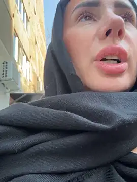 Snapshot of AnaRhodes chatting on 02.25.25 AnaRhodes online show from 02.25.25