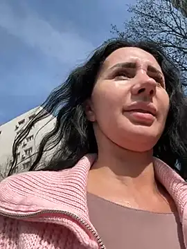 Snapshot of AnaRhodes chatting on 03.22.25 AnaRhodes online show from 03.22.25