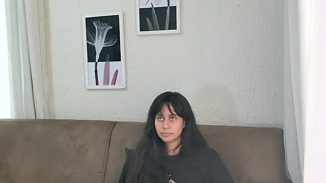 Snapshot of Blue_butterfly chatting on 03.22.25 Blue butterfly online show from 03.22.25