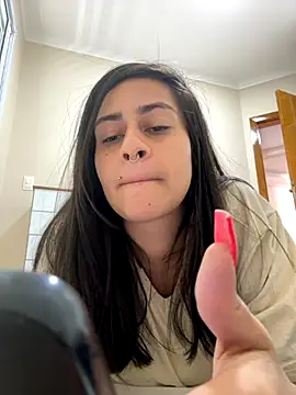 Snapshot of Blue_butterfly chatting on 11.26.25 Blue butterfly online show from 11.26.25