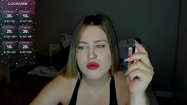 Snapshot of _Sarah_Soul_ chatting on 10.02.25 Sarah Soul online show from 10.02.25