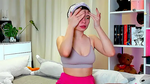 callmetori online show from 01.10.25