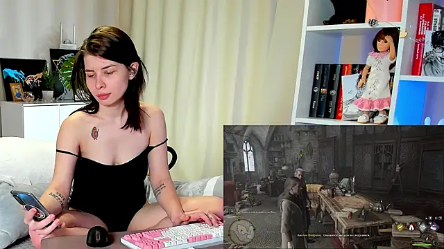 callmetori online show from 01.25.25