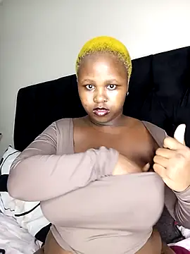 Snapshot of Dark_Berry_26 chatting on 11.24.25 Dark Berry 26 online show from 11.24.25