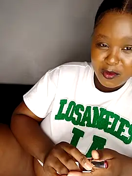 Dark Berry 26 online show from 03.17.26