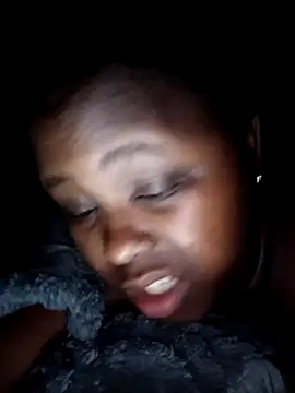 Dark Berry 26 online show from 04.20.26