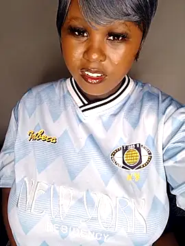 Dark Berry 26 online show from 04.21.26