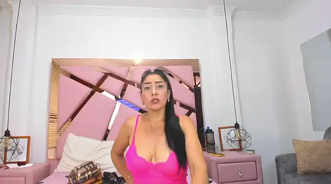 Snapshot of FerANDviki chatting on 02.03.25 FerANDviki online show from 02.03.25