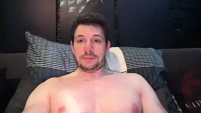 Snapshot of dreamwallker21 chatting on 02.28.26 dreamwallker21 online show from 02.28.26