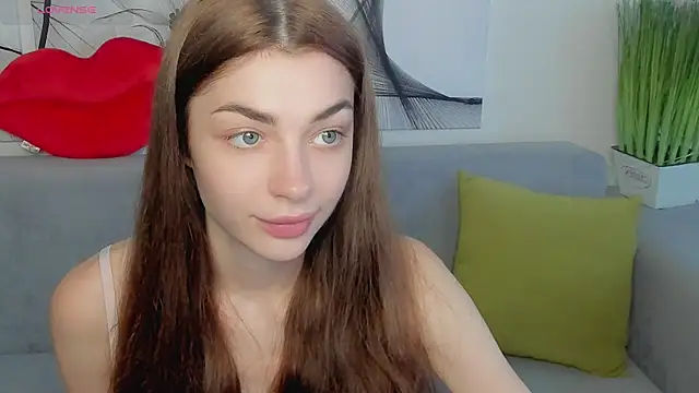 Snapshot of AngelinaWett chatting on 07.11.26 AngelinaWett online show from 07.11.26