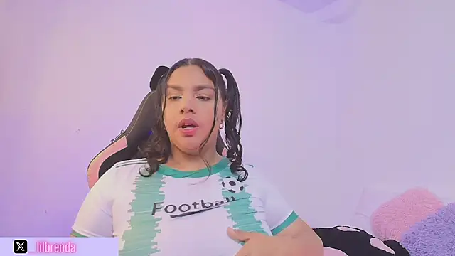 Brenda  gomez online show from 10.22.25