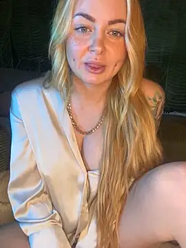 ObviouslyPeachy online show from 01.08.25