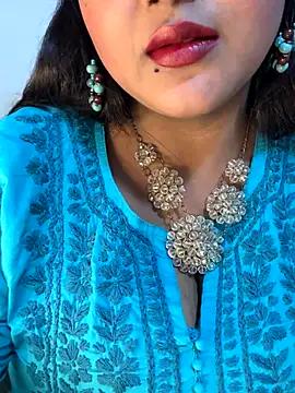 Snapshot of Ayesha_mahi chatting on 09.14.25 Ayesha mahi online show from 09.14.25