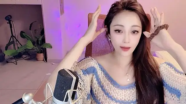 Daisy-77 online show from 02.18.26