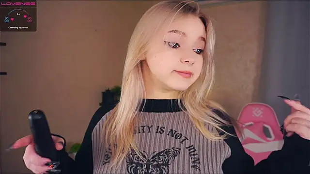 ZaraCreedon online show from 03.16.25