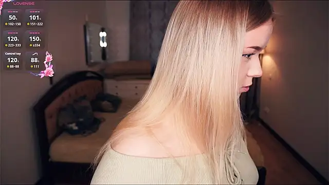 ZaraCreedon online show from 09.12.25