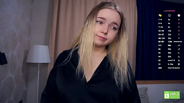 ZaraCreedon online show from 12.03.25