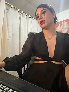 misstresbigcockts online show from 10.11.25