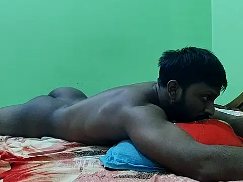 HunkyAriyan online show from 09.14.25