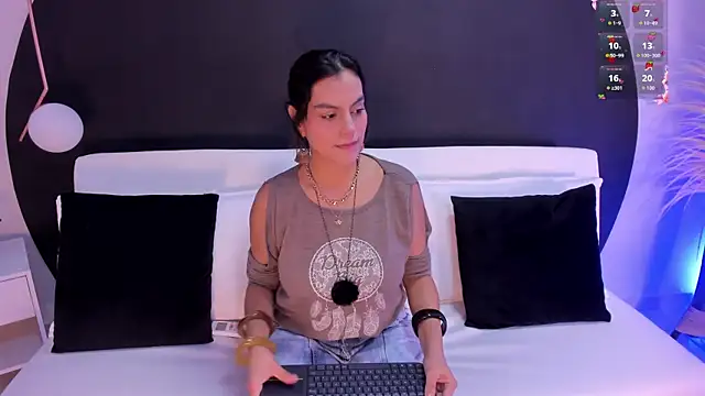Ada Monroe10 online show from 04.30.26