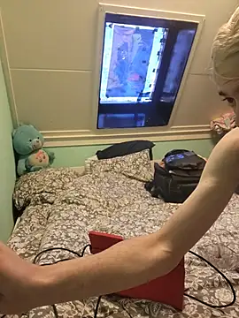 Snapshot of Doggyray44 chatting on 05.08.26 Doggyray44 online show from 05.08.26