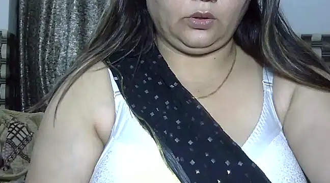 Snapshot of bhabhi_jaan11 chatting on 03.16.25 bhabhi jaan11 online show from 03.16.25