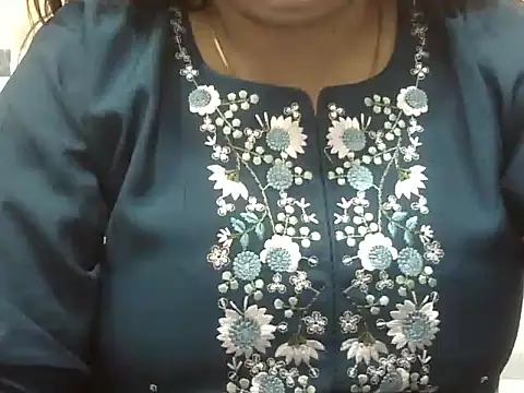 Snapshot of bhabhi_jaan11 chatting on 10.24.25 bhabhi jaan11 online show from 10.24.25