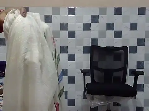 Snapshot of bhabhi_jaan11 chatting on 10.25.25 bhabhi jaan11 online show from 10.25.25