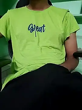 Snapshot of Smartboi007 chatting on 12.08.24 Smartboi007 online show from 12.08.24