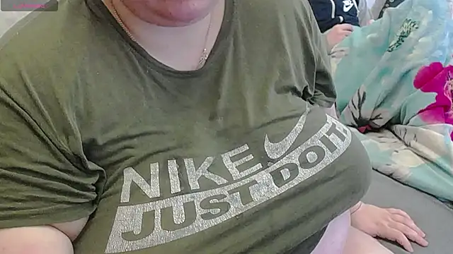 lisa Black00 online show from 04.15.26