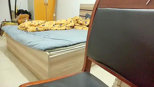 huzi518 online show from 10.11.25