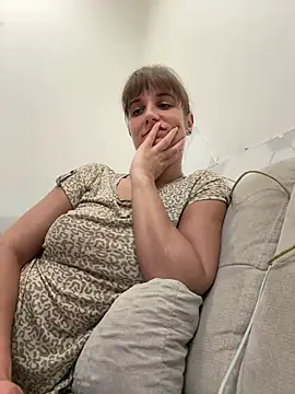 jennifer11772 online show from 04.18.26