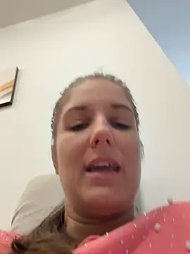 Snapshot of jennifer11772 chatting on 07.04.26 jennifer11772 online show from 07.04.26