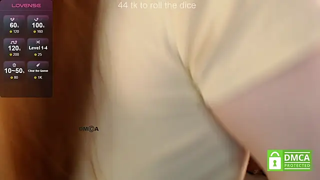Snapshot of lulu_moonmoon chatting on 05.17.26 lulu moonmoon online show from 05.17.26