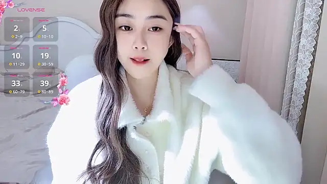 Caitlyn   online show from 01.05.25