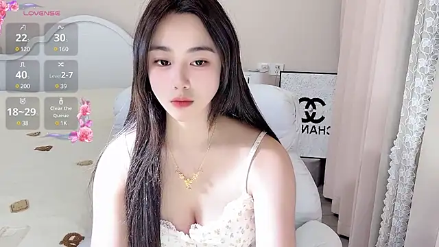 Caitlyn   online show from 02.11.25