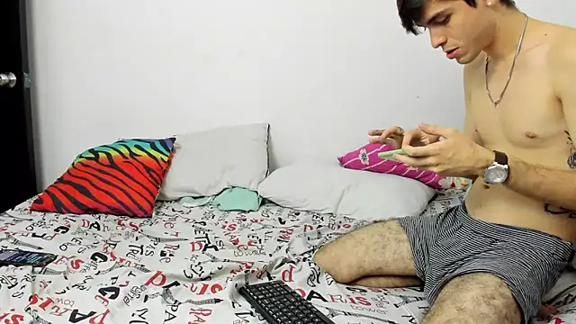 Snapshot of ashvsterry chatting on 03.13.25 ashvsterry online show from 03.13.25