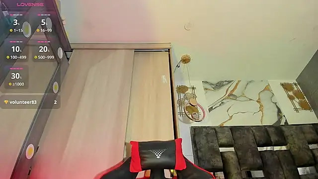 Snapshot of zandra_milf_ chatting on 02.15.25 zandra milf online show from 02.15.25