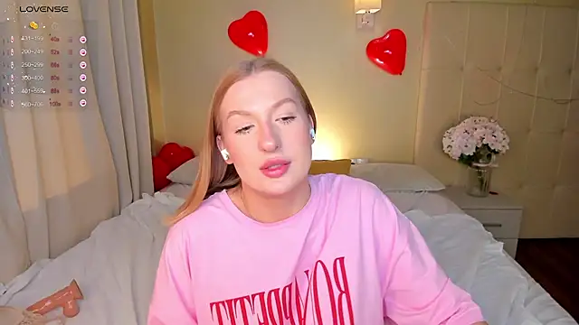 Emma  Leee online show from 02.20.25