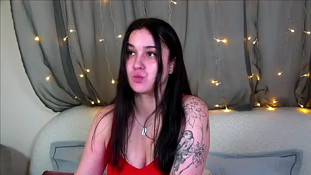 ChristinaMilton online show from 10.24.25