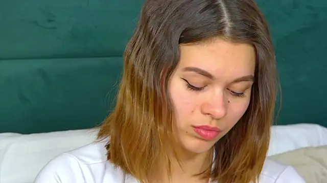 PollyLanders online show from 02.05.25