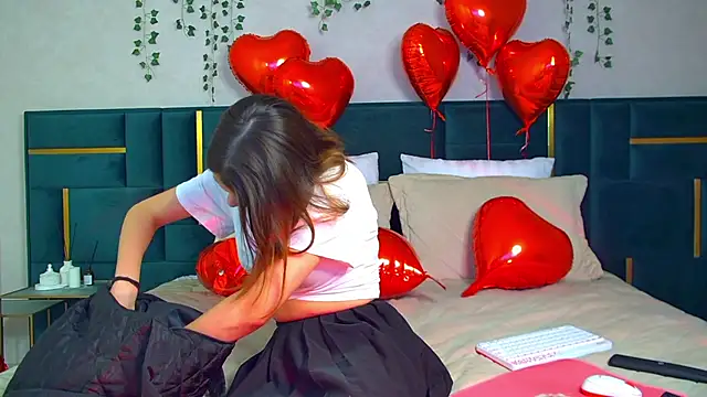 PollyLanders online show from 02.10.25